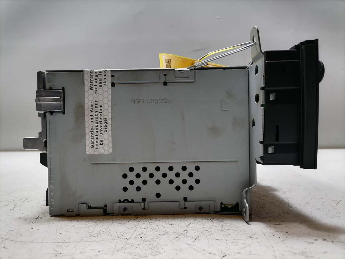 Audi A4 8K B8 original Radio Concert ohne Radiocode Bj.2009